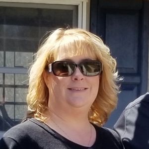 Meet your Posher, Leslie